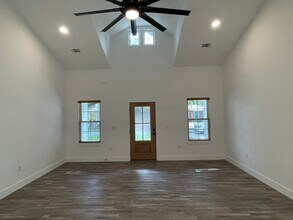 1321 Cedar Ave S in Niceville, FL - Building Photo - Building Photo