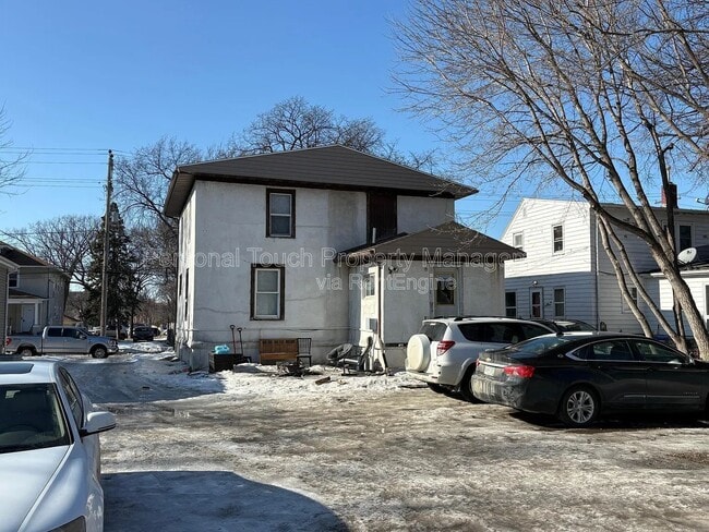 1235-11 1/2 11 1/2 St N in Fargo, ND - Building Photo - Building Photo
