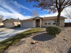 3000 Mason Meadows Dr in Rio Rancho, NM - Building Photo - Building Photo