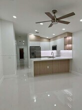 12763 NW 11th Terrace in Miami, FL - Building Photo - Building Photo