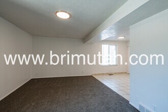 4801 S 1740 E in Holladay, UT - Building Photo - Building Photo