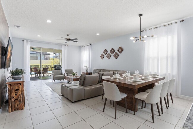 8914 Zurich Ln in Kissimmee, FL - Building Photo - Building Photo