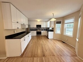 1 Ernies Dr in Littleton, MA - Building Photo - Building Photo