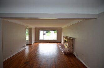 4384 Yakima Ct in Cincinnati, OH - Foto de edificio - Building Photo