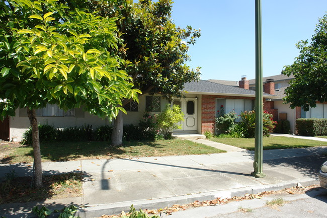 3687 Greenlee Dr in San Jose, CA - Building Photo - Building Photo