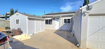 712 S 8th St in Alhambra, CA - Building Photo - Building Photo