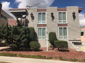 427 E Tamarack Ave in Inglewood, CA - Building Photo