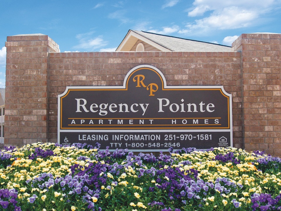 Regency Pointe Senior Apartment Community in Foley, AL - Foto de edificio