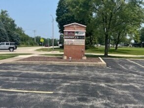 850 N State St in Lockport, IL - Building Photo - Building Photo