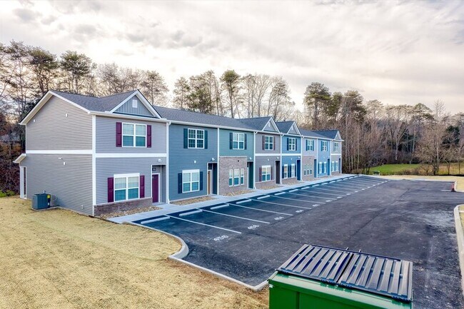 444 E Norton Rd in Knoxville, TN - Building Photo - Building Photo