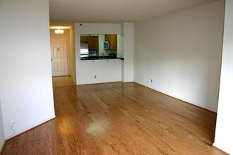 900 N Stafford St in Arlington, VA - Building Photo - Building Photo