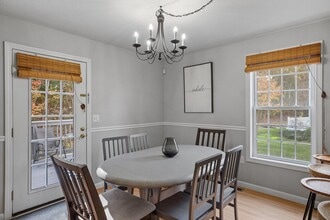 131 Forest Hill Way in Manchester, NH - Building Photo - Building Photo