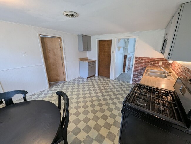 215 Viehl Ave in St. Louis, MO - Building Photo - Building Photo