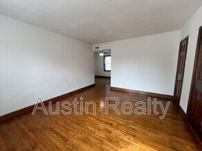 7760 Wise in Clayton, MO - Building Photo - Building Photo