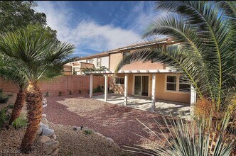 581 Caribbean Palm Dr in Las Vegas, NV - Building Photo - Building Photo