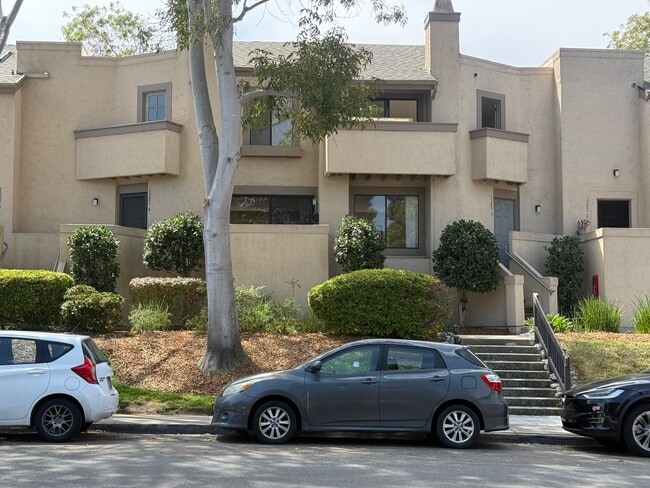 property at 3203 Via Alicante
