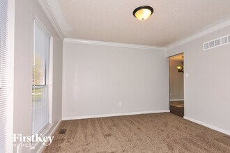 37 Melanie Ct in St. Charles, MO - Building Photo - Building Photo