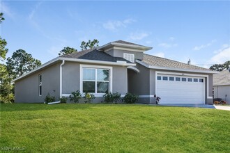 1024 NE 36th St in Cape Coral, FL - Building Photo - Building Photo