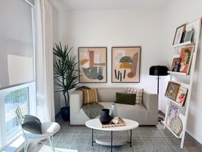 ANOVA Aggie Square in Sacramento, CA - Foto de edificio - Building Photo