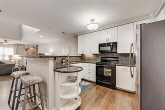 3922 Gilbert Ave in Dallas, TX - Building Photo - Building Photo