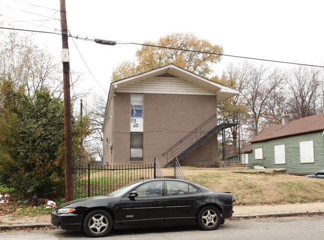 301 N Manassas St in Memphis, TN - Foto de edificio - Building Photo