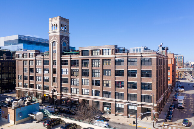 1000 West Washington Building II in Chicago, IL - Building Photo - Building Photo