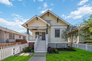 2215 Gregg St in Houston, TX - Building Photo