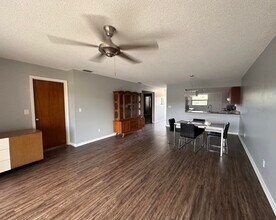1851 SW Palm City Rd in Stuart, FL - Building Photo - Building Photo