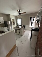 196 Ashley St-Unit -2 in Hartford, CT - Building Photo - Building Photo