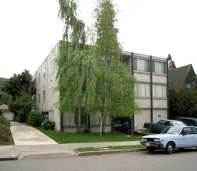 2521 Piedmont Ave in Berkeley, CA - Building Photo - Building Photo