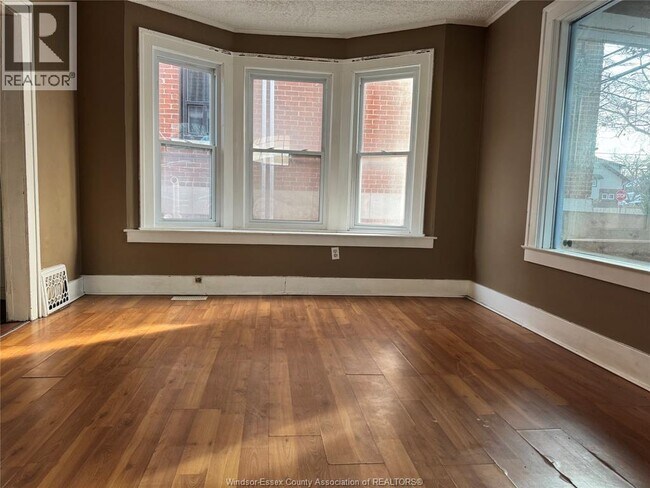 1484 Pelissier St in Windsor, ON - Building Photo - Building Photo
