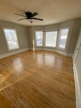 2901 28th Ave S, Unit Unit #2 in Minneapolis, MN - Foto de edificio - Building Photo