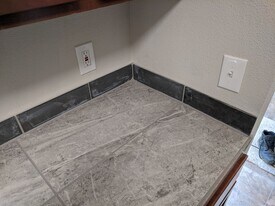 2440 SE 8th Ct in Gresham, OR - Building Photo