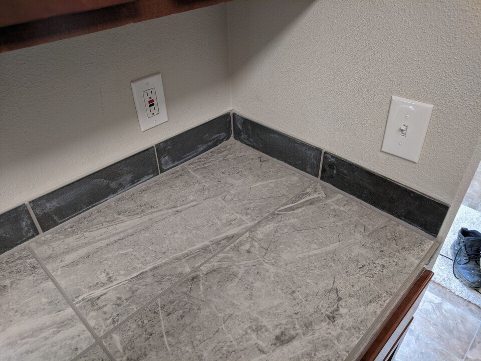 2440 SE 8th Ct in Gresham, OR - Building Photo