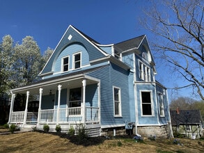 211 N Water St, Unit A in Liberty, MO - Building Photo - Building Photo