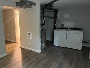 5 Linden St in Wellesley, MA - Building Photo - Building Photo