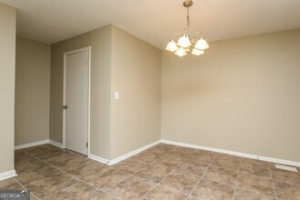 5848 Ronnie Dr in Rex, GA - Building Photo - Building Photo