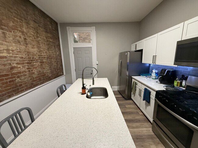 1616 Roland St in Pittsburgh, PA - Building Photo - Building Photo
