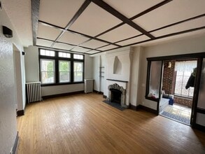 1155 Saint Johns Ave in Highland Park, IL - Building Photo - Building Photo