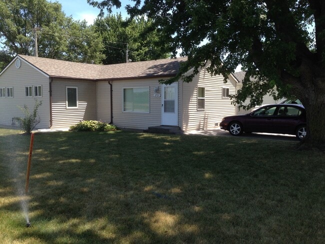 property at 2721 W Capital Ave