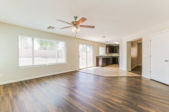 2415 W Wrangler Way in San Tan Valley, AZ - Building Photo - Building Photo