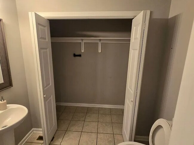 134 Amanda Ln in Bristol, TN - Foto de edificio - Building Photo