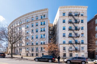 114 Morningside Dr in New York, NY - Building Photo - Building Photo