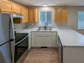 1497 Golden Ln N in Keizer, OR - Building Photo - Building Photo