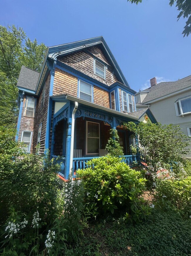 94 College Ave, Unit #2