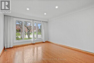 68 Athabasca St in Oshawa, ON - Building Photo - Building Photo