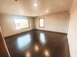 110 W Main St in Dalton, OH - Building Photo - Building Photo