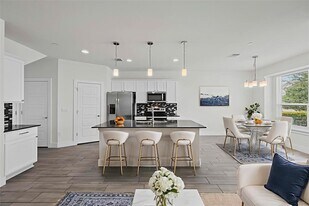 1810 Roseburg Dr in Austin, TX - Building Photo