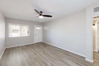 1612 W Mulberry Dr-Unit -#5 in Phoenix, AZ - Building Photo - Building Photo