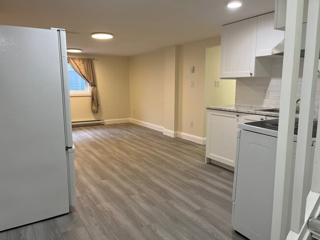 944 Fairlawn Av in Ottawa, ON - Building Photo - Building Photo